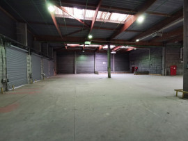 
                                                                                        Location
                                                                                         À louer - locaux industriels non divisibles de 7 750 m² à Lesquin à proximité de Lille (59)