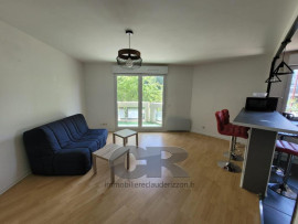 
                                                                                        Location
                                                                                         A LOUER T2 MEUBLE - METZ SABLON