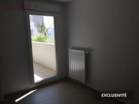 
                                                                                        Location
                                                                                         A LOUER T3 récent avec 2 parkings