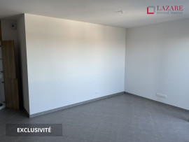 
                                                                                        Location
                                                                                         A LOUER T3 récent avec 2 parkings