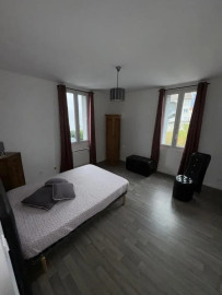 
                                                                                        Location
                                                                                         A ppartement T3 BIS MEUBLE Rénové en colocation