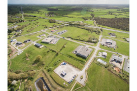 
                                                                                        Vente
                                                                                         À vendre – 10 hectares de Terrains Industriels divisibles à partir de 2 500 m² à proximité de Châteauroux – Indre (36)