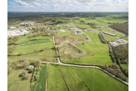 
                                                                                        Vente
                                                                                         À vendre – 10 hectares de Terrains Industriels divisibles à partir de 2 500 m² à proximité de Châteauroux – Indre (36)