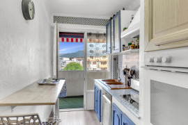 
                                                                                        Vente
                                                                                         À vendre – 4 pièces lumineux avec balcons et cave – Cagnes-sur-Mer