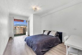 
                                                                                        Vente
                                                                                         À vendre – 4 pièces lumineux avec balcons et cave – Cagnes-sur-Mer
