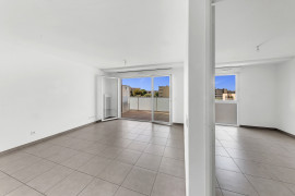Vente
À vendre – Antibes – 2 pièces lumineux avec terrasse, garage, au calme absolu – Idéal investisseur ou premier achat