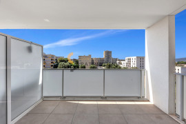 Vente
À vendre – Antibes – 2 pièces lumineux avec terrasse, garage, au calme absolu – Idéal investisseur ou premier achat