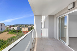 
                                                                                        Vente
                                                                                         À vendre – Antibes – 2 pièces lumineux avec terrasse, garage, au calme absolu – Idéal investisseur ou premier achat