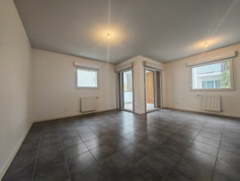 
                                                                                        Vente
                                                                                         Appartement 3 pièces avec balcon – 64 m²