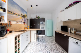 Vente
À VENDRE - APPARTEMENT 6P 167M² - NICE CARABACEL