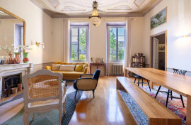 
                                                                                        Vente
                                                                                         À VENDRE - APPARTEMENT 6P 167M² - NICE CARABACEL