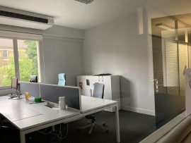 
                                                                                        Vente
                                                                                         À vendre – Bureaux de 1 538 m² à Lavaur – Tarn (81)