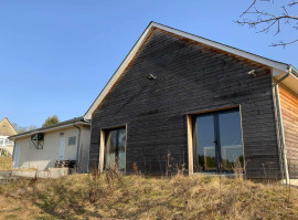 
                                                                                        Vente
                                                                                         À vendre - Centre de vacances et d'accueil de 51 hectares à Sainte-Marie-Lapanouze – Corrèze (19)