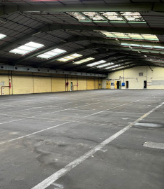 
                                                                                        Vente
                                                                                         À vendre – Entrepôt de 7 000 m² divisible à partir de 400 m² à proximité de Rouen – Seine-Maritime (76)