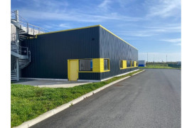 
                                                                                        Vente
                                                                                         À vendre – Entrepôt logistique de 2 000 m² à Montierchaume – Indre (36)