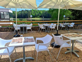 
                                                                                        Vente
                                                                                         À vendre – Hôtel Restaurant de 56 chambres et 120 couverts à Égletons – Corrèze (19)