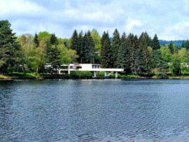 
                                                                                        Vente
                                                                                         À vendre – Hôtel Restaurant de 56 chambres et 120 couverts à Égletons – Corrèze (19)