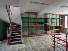 Vente
                                                                                À VENDRE – IMMEUBLE À RÉNOVER - Hyper centre