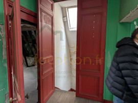 Vente
                                                                                À VENDRE – IMMEUBLE À RÉNOVER - Hyper centre