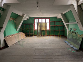 Vente
                                                                                À VENDRE – IMMEUBLE À RÉNOVER - Hyper centre