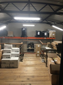 
                                                                                        Vente
                                                                                         À Vendre – Local d'activités de 470 m² à Mormoiron – Vaucluse (84)