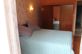 
                                                                                        Vente
                                                                                         À vendre - Magnifique bâtisse du XVIIIème à Monceaux-sur-Dordogne - Corrèze (19)