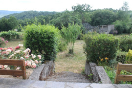 
                                                                                        Vente
                                                                                         À vendre - Magnifique bâtisse du XVIIIème à Monceaux-sur-Dordogne - Corrèze (19)