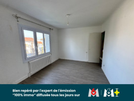 
                                                                                        Vente
                                                                                         À vendre – Maison de 200 m² avec deux logements indépendants