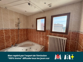 
                                                                                        Vente
                                                                                         À vendre – Maison de 200 m² avec deux logements indépendants