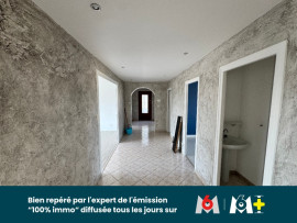 
                                                                                        Vente
                                                                                         À vendre – Maison de 200 m² avec deux logements indépendants