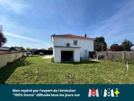
                                                                                        Vente
                                                                                         À vendre – Maison de 200 m² avec deux logements indépendants