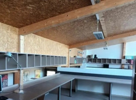 
                                                                                        Vente
                                                                                         À vendre ou à louer – Bureaux de 304 m² à Avignon – Vaucluse (84)