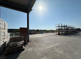 
                                                                                        Location
                                                                                         À vendre ou à louer – Entrepôt de 1 427 m² à Vedène – Vaucluse (84)