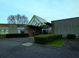 
                                                                                        Location
                                                                                         À vendre ou à louer – Local d'activités de 1 914 m² à Mont-Saint-Aignan – Seine-Maritime (76)