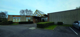 
                                                                                        Location
                                                                                         À vendre ou à louer – Local d'activités de 1 914 m² à Mont-Saint-Aignan – Seine-Maritime (76)