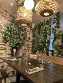
                                                                                        Vente
                                                                                         À Vendre – Restaurant de 60 à 100 couverts à Uzerche – Corrèze (19)
