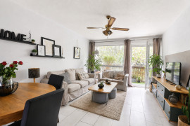 
                                                                                        Vente
                                                                                         À VENDRE – T3 de 69 m² avec balcon à Pessac