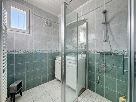 
                                                                                        Vente
                                                                                         AGNEAUX - Maison 4 chambres avec autonomie de plain pied 