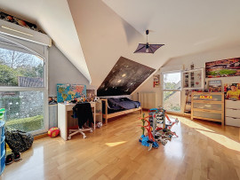
                                                                                        Vente
                                                                                         AGNEAUX, Maison avec vie de plain-pied, 161m2, 5 chambres