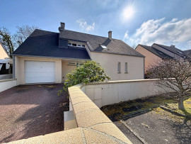 
                                                                                        Vente
                                                                                         AGNEAUX, Maison avec vie de plain-pied, 161m2, 5 chambres