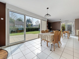 
                                                                                        Vente
                                                                                         AGNEAUX, Maison avec vie de plain-pied, 161m2, 5 chambres