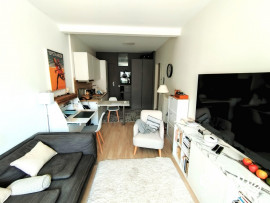 
                                                                                        Vente
                                                                                         agréable 2 pc, rdc calme refait à neuf