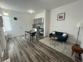 
                                                                                        Location
                                                                                         Agréable T2 meublé proche centre-ville Amiens