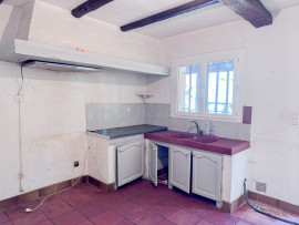 
                                                                                        Vente
                                                                                         Aiguines, maison mitoyenne avec jardin