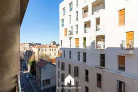 
                                                                                        Location
                                                                                         Ambroise Paré