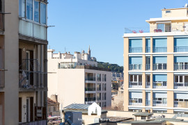 
                                                                                        Location
                                                                                         Ambroise Paré