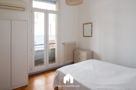 
                                                                                        Location
                                                                                         Ambroise Paré