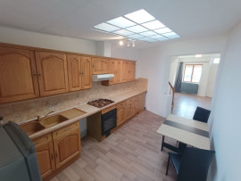 
                                                                                        Location
                                                                                         Amiénoise 2 chambres avec cour St Honoré