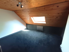 
                                                                                        Vente
                                                                                         Amiénoise 4 chambres cour, grenier, cave Amiens