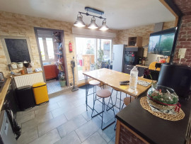 
                                                                                        Vente
                                                                                         Amiens, maison de 3 chambres, 106m2, grande cour